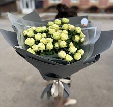 Букет Белые кустовые розы Солинеро в Федорково